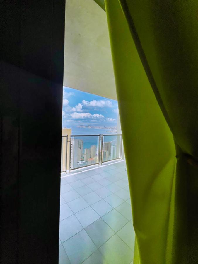 Beautiful Near With Panoramic Sea-view Appartement *