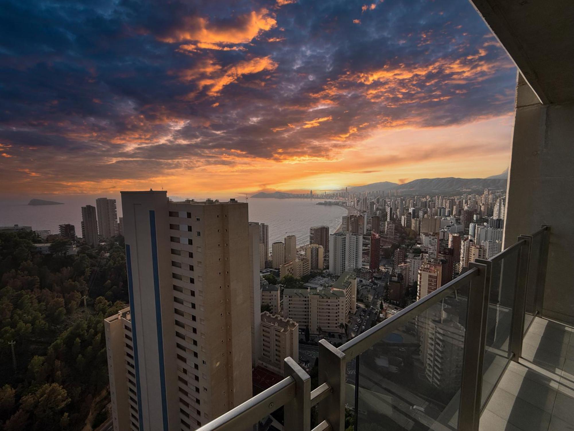 Apartment Beautiful Near With Panoramic Sea-view